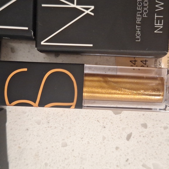 NARS Bundle-13 Count Set - Picture 10 of 12